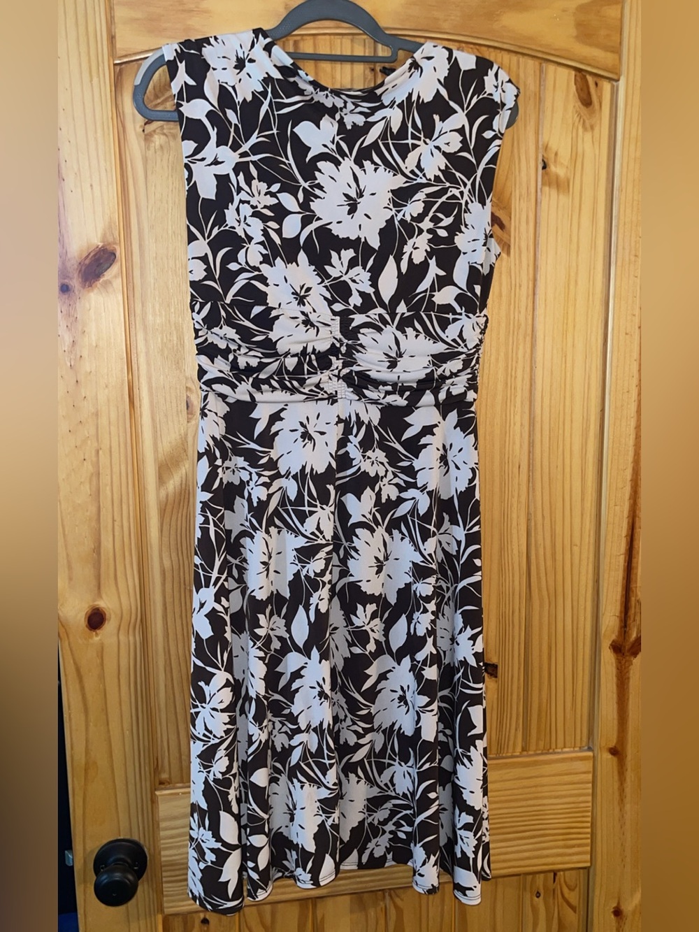 Scarlett Dress - Picture 4 of 4